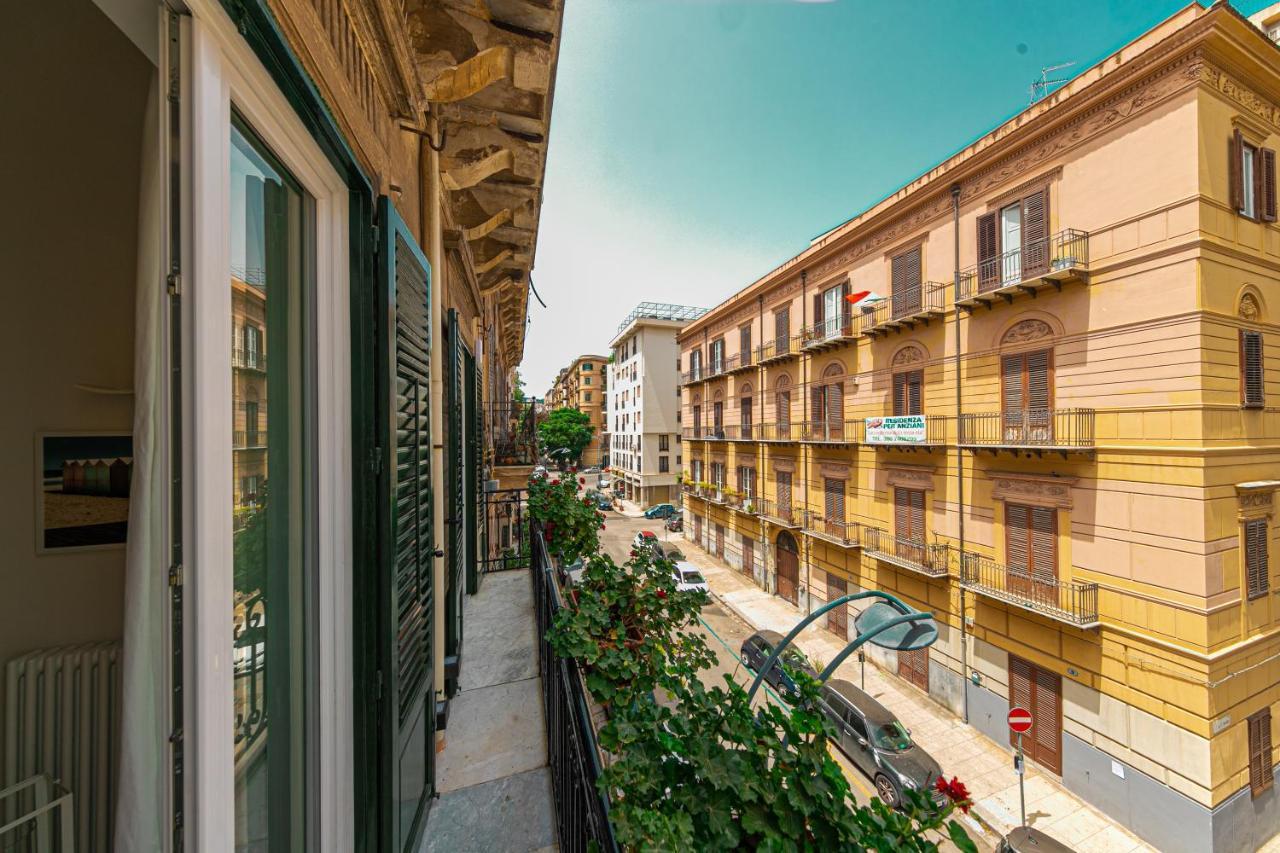 La Home42 Suite Palermo Exterior photo